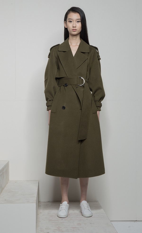 Trench coat with volume sleeves - I M M I